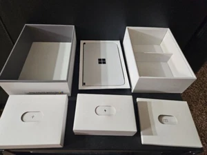 Microsoft Surface Duo Unlocked Dual Screen Cellphone - Photo 1 sur 9