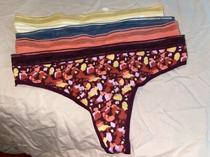 JOYSPUN     M  (8-10)   4 PAIR    NEW NO TAGS - Picture 1 of 2