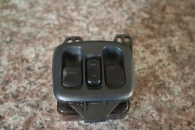 Переключатель управления блокировкой стеклоподъемника для Toyota Celica GT 2000-2005 годов выпуска от оригинального производителя 84802-20850 - Изображение 1 из 3