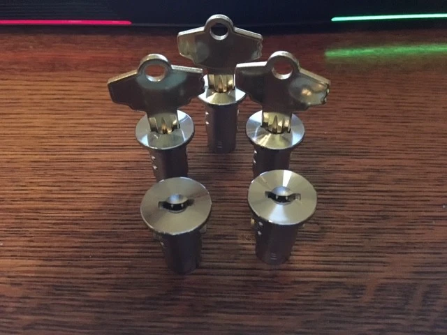 5 Bulk Vending Gum Machine Locks + 3 Keys for Gumball Candy Nut Toy Machines