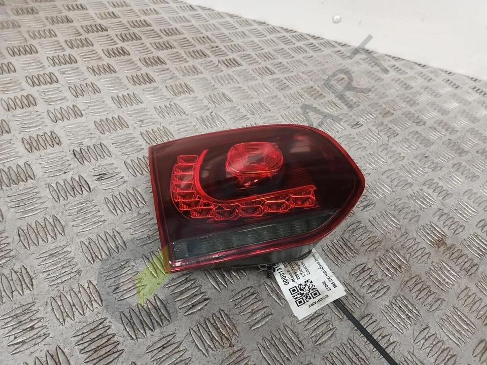 2003-2008 VOLKSWAGEN GOLF Left Taillight 5K0 945 093 J - Image 1 of 4