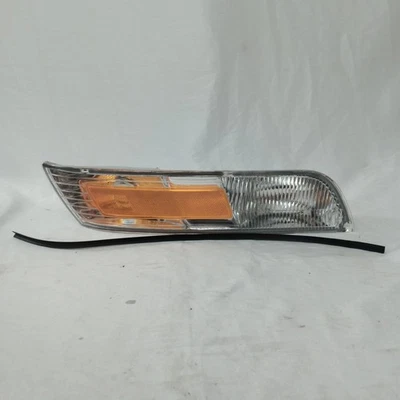 Side Marker Light Reflector for 95-97 Mercury Grand Marquis Passenger Right - Image 1 of 4