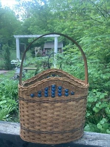 Vintage 1993 Woven Rattan Wicker Country Primitive Rustic Decor Basket, Signed! - Picture 1 of 12