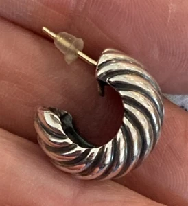 Single David Yurman Shrimp Huggie Sterling & 14K Gold Post Missing Back - Picture 1 of 9