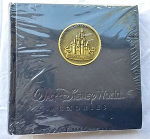 Walt Disney World Memories Sammelalbum blau mit Disney Stift - Bild 1 von 6