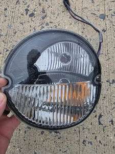 2006-2009 Pontiac Solstice Right Signal Lamp/Fog Lamp - Picture 1 of 8
