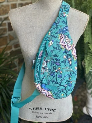 Новый с Ярлыками Vera Bradley необходимый компактный слинга сумка рюкзак ~ PEACOCK GARDEN $69 - Изображение 1 из 4