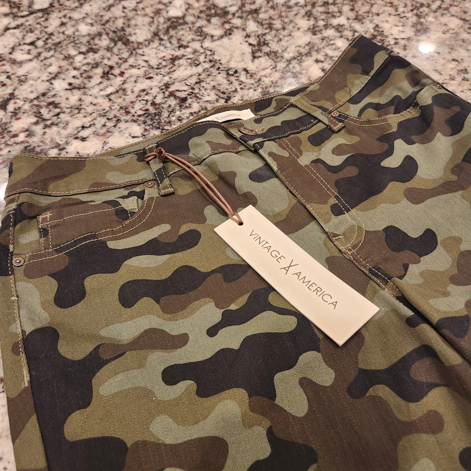 Vintage America Women 8/29 Camo Vintage Skinny Pants Green 10" Rise - Image 1 of 4