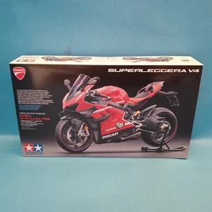 Ducati superleggera V4 Plastic Model Kit Scala 1 /12 Art 140 Tamiya - Foto 1 di 4