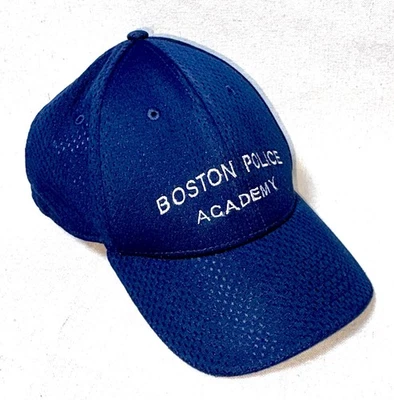 Gorra con tirantes de campeón de la Academia de Policía de Boston azul marino Foto 1 de 4