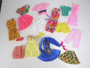 Vintage Barbie Gift Pack Fashions Clothes Bundle Outfits shows 90's 80's - Picture 1 of 7
