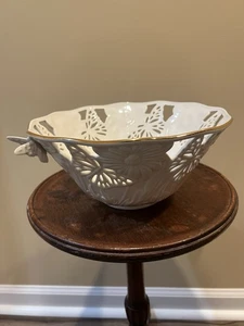 Lenox Butterflies & Lace 10” Ivory Porcelain Bowl w/ 24K Gold Trim – Perfect - Picture 1 of 10