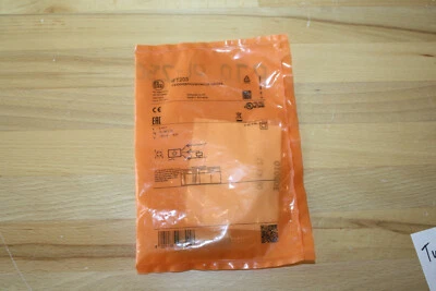 IFT203 Efector IFM IFB3004BBPKG/M/V4A/US-104-DPS Inductive Proximity Sensor - Image 1 of 3