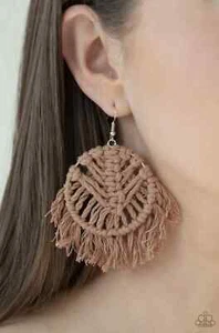 PAPARAZZI All About MACRAME - Orecchini marroni con frange boho nuovi senza etichette - Foto 1 di 2