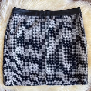 Neu mit Etikett Banana Republic Petite Damengröße 2P schwarz & grau Tweedrock schwarze Taille - Bild 1 von 4