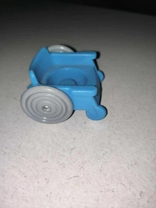 Fisher Price Little People Furniture 1 - Silla de ruedas turquesa con ruedas grises - Imagen 1 de 1