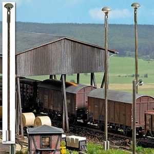 Busch 4112 HO Scale Round Station/Platform Lamp on Wood Post - Picture 1 of 1