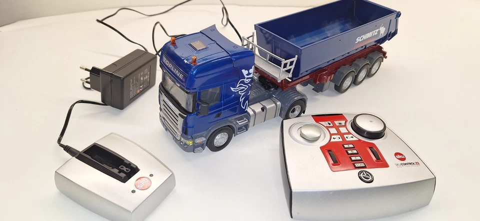 Siku Control 1:32  Scania  LKW   mit  Kippsattelauflieger 6725 - Bild 1 von 4