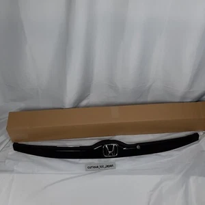 HONDA Genuine Fit GK3/GK4 13G 15-20 Tail Gate Rear Garnish License 74890-T5A-J12 - Picture 1 of 24