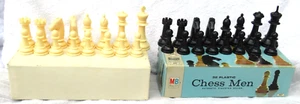 Milton Bradley MB 32 Plástico Ajedrez Hombres 4807 Auténtico Diseño Staunton Completo - Imagen 1 de 15