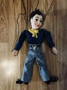 VINAGE BOY SCOUT - CUB SCOUT MARIONETTE - Picture 1 of 12