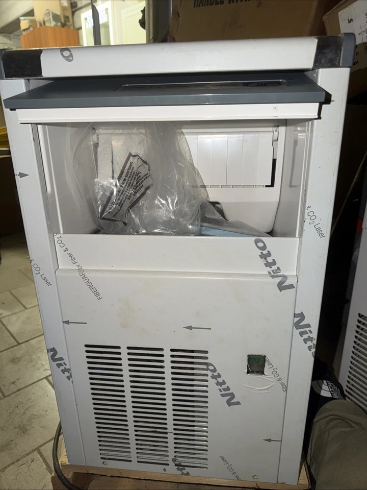 macchina del ghiaccio professionale - Immagine 1 di 2