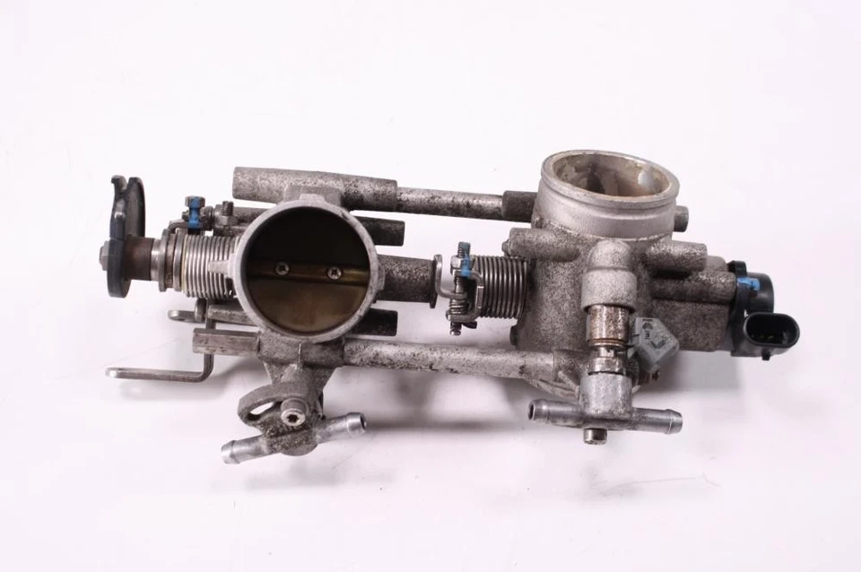 Carrocerías de acelerador 08 Ducati Monster 695 Foto 1 de 4