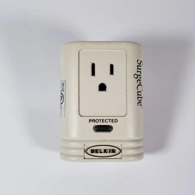 Belkin Master Cube Surgecube Surge Suppressor F5C594 Home Office - Image 1 of 3