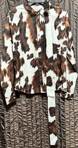 Nasty Gal Mujer Talla 8 Let's Moo-Ve Esta Noche Corbata Camisa NUEVO Estampado de Vaca Bufanda Cinturón - Imagen 1 de 19