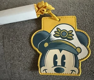 Disney Cruise Line Castaway Club Gold Captain Mickey Schlüsselband Ausweisetui NEU - Bild 1 von 3