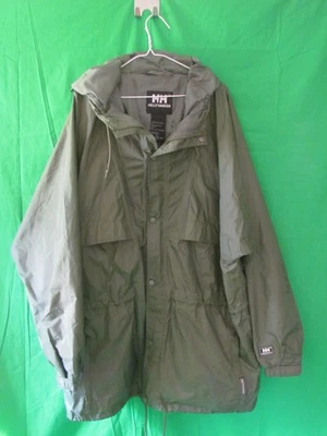 Chaqueta cortavientos impermeable Helly Hansen con capucha embalable verde para hombre talla XXL Foto 1 de 4