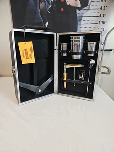 De Colección LONDONAIRE Lmtd Portátil Pub Barware Viaje Bar Set Kit Estuche y Llave - Imagen 1 de 8