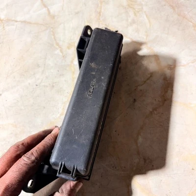 Toyota Prius 2001 Under Hood Fuse Relay Box Genuine OEM - Image 1 of 4