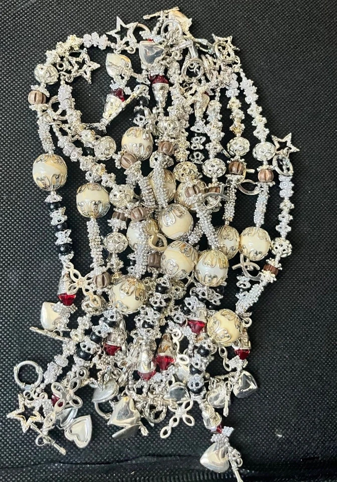 Pulseira em tom de prata medalhão cruz estrela amuleto strass alternar fé religiosa - Imagem 1 de 4