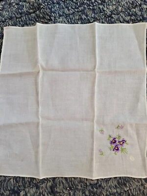  Pañuelo de lino 9,5 pulgadas cuadrado fondo blanco bordado pensamientos púrpura Foto 1 de 4