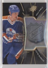 2016-17 SPx Extreme Black Holo Shield Wayne Gretzky #EB-WG HOF Shield