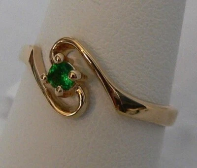 Park Lane Retired "Green Crystal" Ring Very Pretty & Dainty Size 7 - Изображение 1 из 4