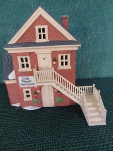 Dept 56 Heritage Village Collection Disney Parks Series Olde World Antiques - Picture 1 of 10