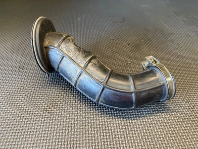 Оригинальная впускная труба воздуха SUZUKI (13881-02C01)1989-2004 LT160 LTF160 Quadrunner - Изображение 1 из 4