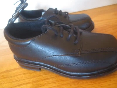 VESTIDO FORMAL INFANTIL MENINO PRETO COURO SINTÉTICO PATENTEADO Sapatos Novo com etiquetas 8 festa casamento - Imagem 1 de 4