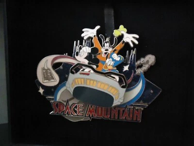 PIN JUMBO COLECCIÓN BOLETO ELECTRÓNICO DISNEY DLR SPACE MOUNTAIN EN CAJA LE 500 Foto 1 de 2