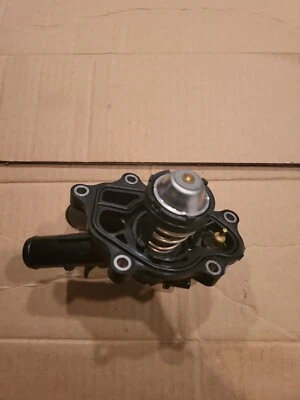 Termostato original Mercedes Benz C250 SLK250 con carcasa y sellos  Foto 1 de 4