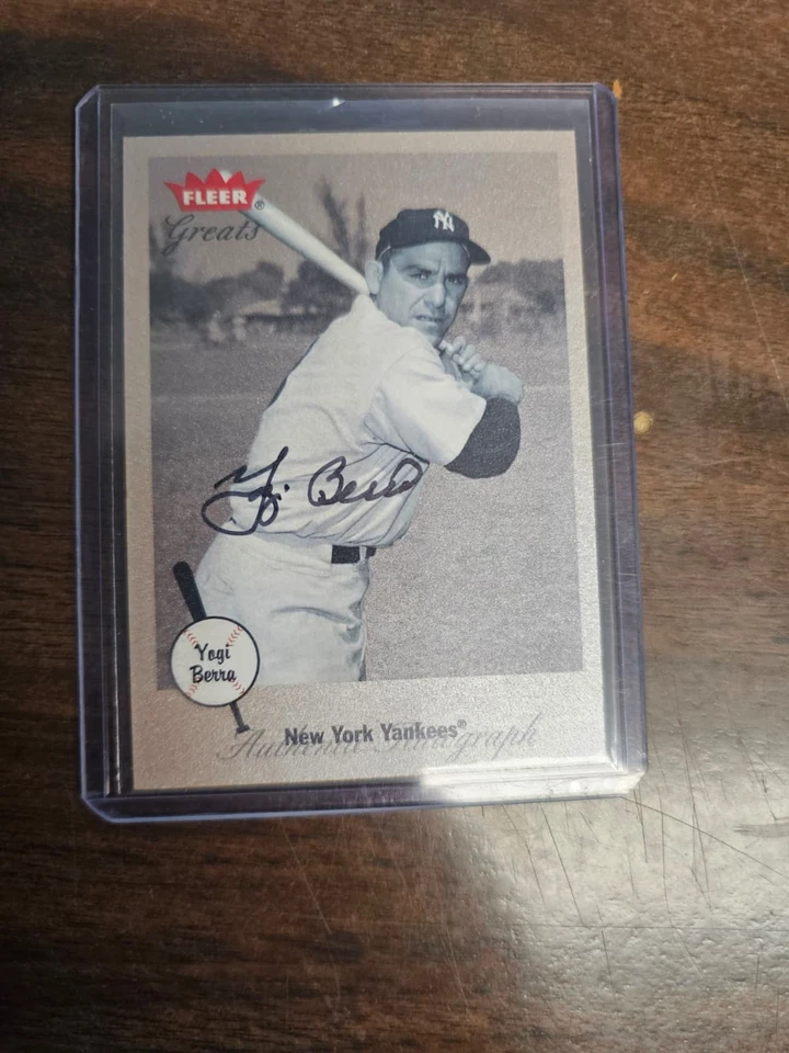 Fleer Greats Yogi Berra 2002 automático Foto 1 de 1