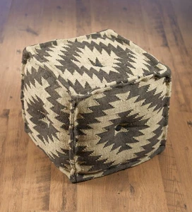 Pouf Zeckos AA Importing 48848 bianco e nero modello chevron - Foto 1 di 3