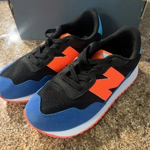 New Balance 237 Athletic Shoes Kids Size 2 Teal/Orange/Black GS237NO1 - Picture 1 of 7