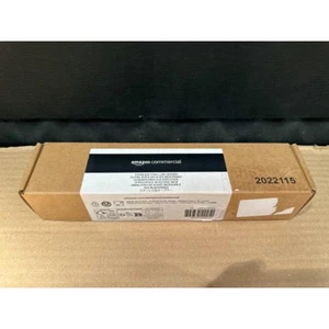 Amazon Basics Abrelatas manual de acero inoxidable 3 en 1, duradero y con gancho - Foto 1 di 6