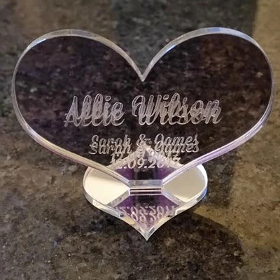 PERSONALISED ENGRAVED WEDDING HEN BIRTHDAY HEART NAME PLACE SETTING ANY WORDING - Image 1 of 2