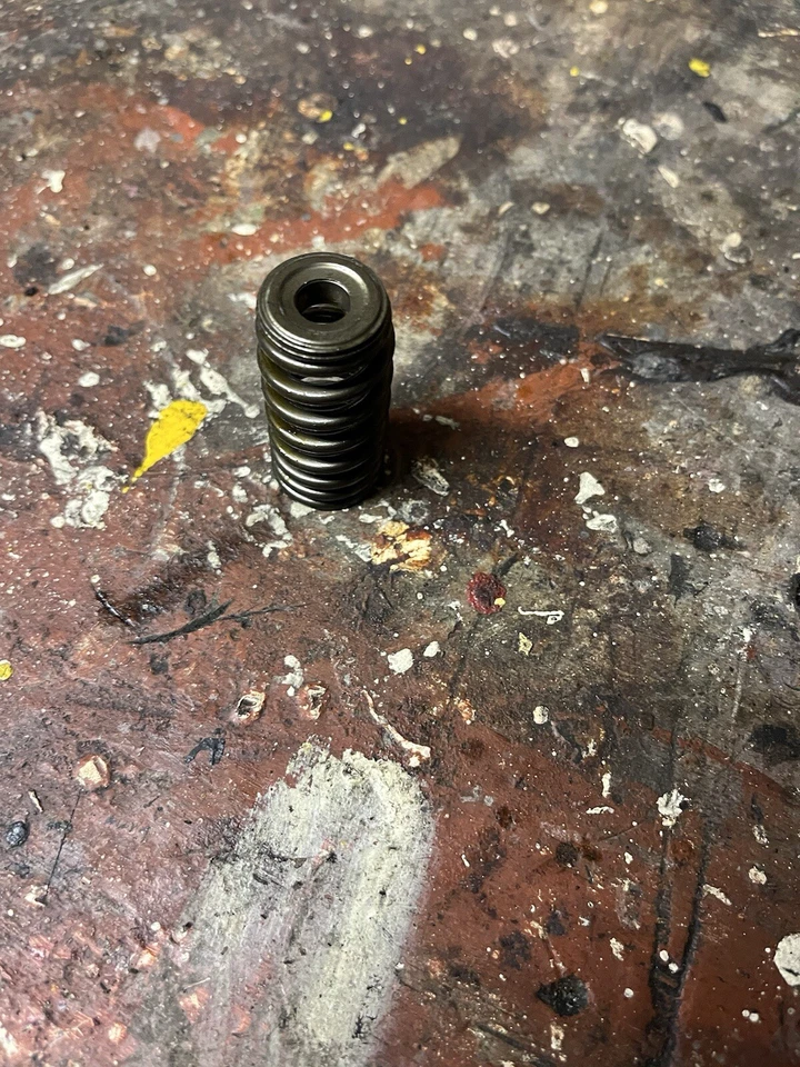 Válvula de admisión del motor BMW B58 M140i M240i M340i resorte y retenedor genuino X1 Foto 1 de 3