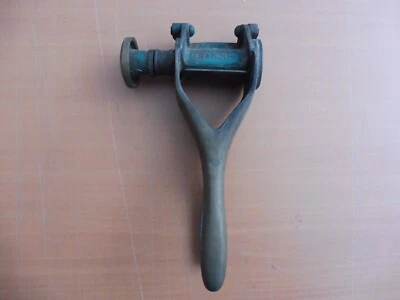 ANCIEN  BOUCHE BOUTEILLE A MAIN SANDRI  LAITON   - TRES  BON ETAT - - Photo 1/4