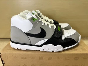 Size 10.5 Nike Air Trainer 1 Mid Premium 317553 100 Chlorophyll White Black 2012 - Picture 1 of 9